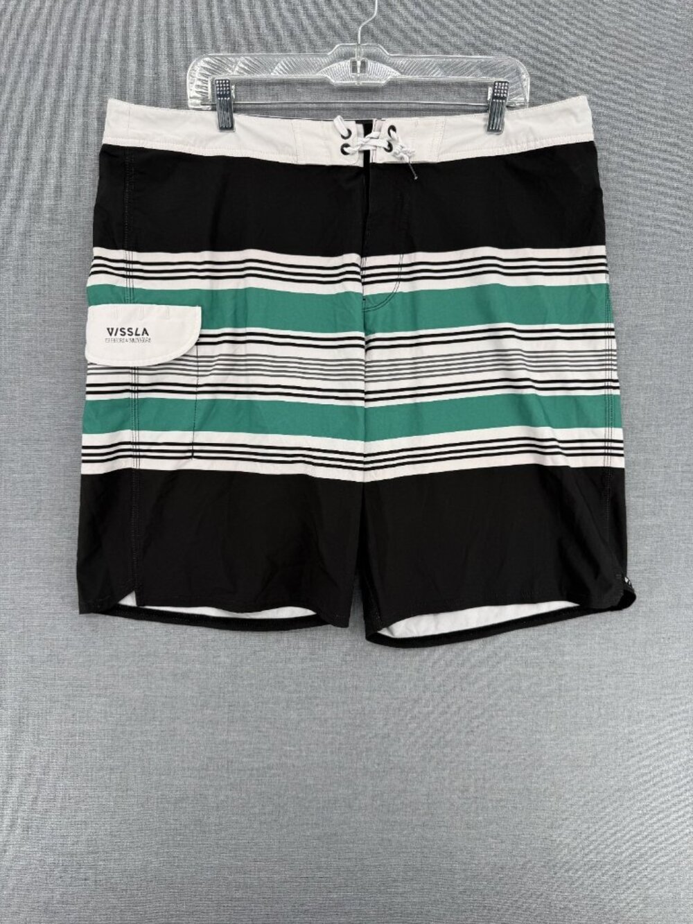 Vissla Dredges Upcycled Coconut Board Shorts Mens 38 9" Swim Trunks Drawstring